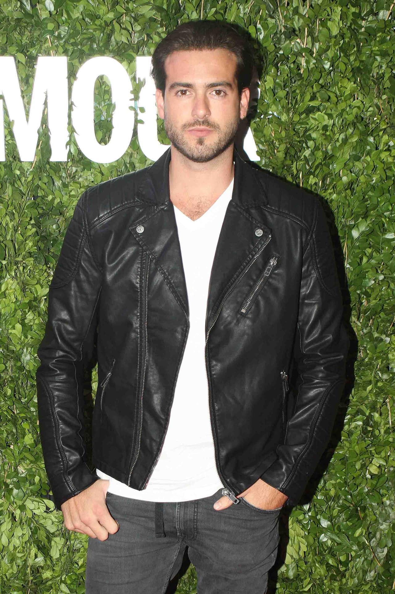 A lo largo de su carrera como actor, ha ganado dos Premios TVyNovelas, el primero en 2012 en la categoría Mejor Actor Revelación y el segundo en 2016 gracias a su protagónico en 'La sombra del pasado'.