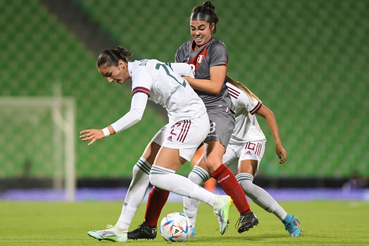 El Tricolor Femenil fue muy superior a Perú, a la que volverá a enfrentar el martes a puerta cerrada.