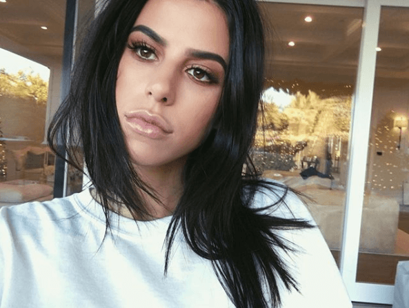 Previo a su trabajo con la familia Jenner, Victoria Villarroel era pasante de la revista Vogue.