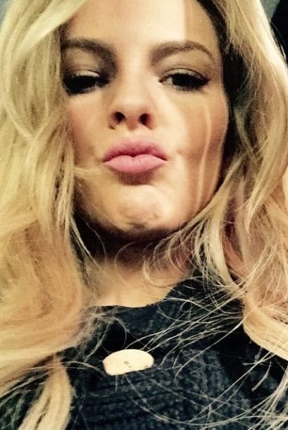 Esta rubia podría ser ganadora si le diste tu voto.