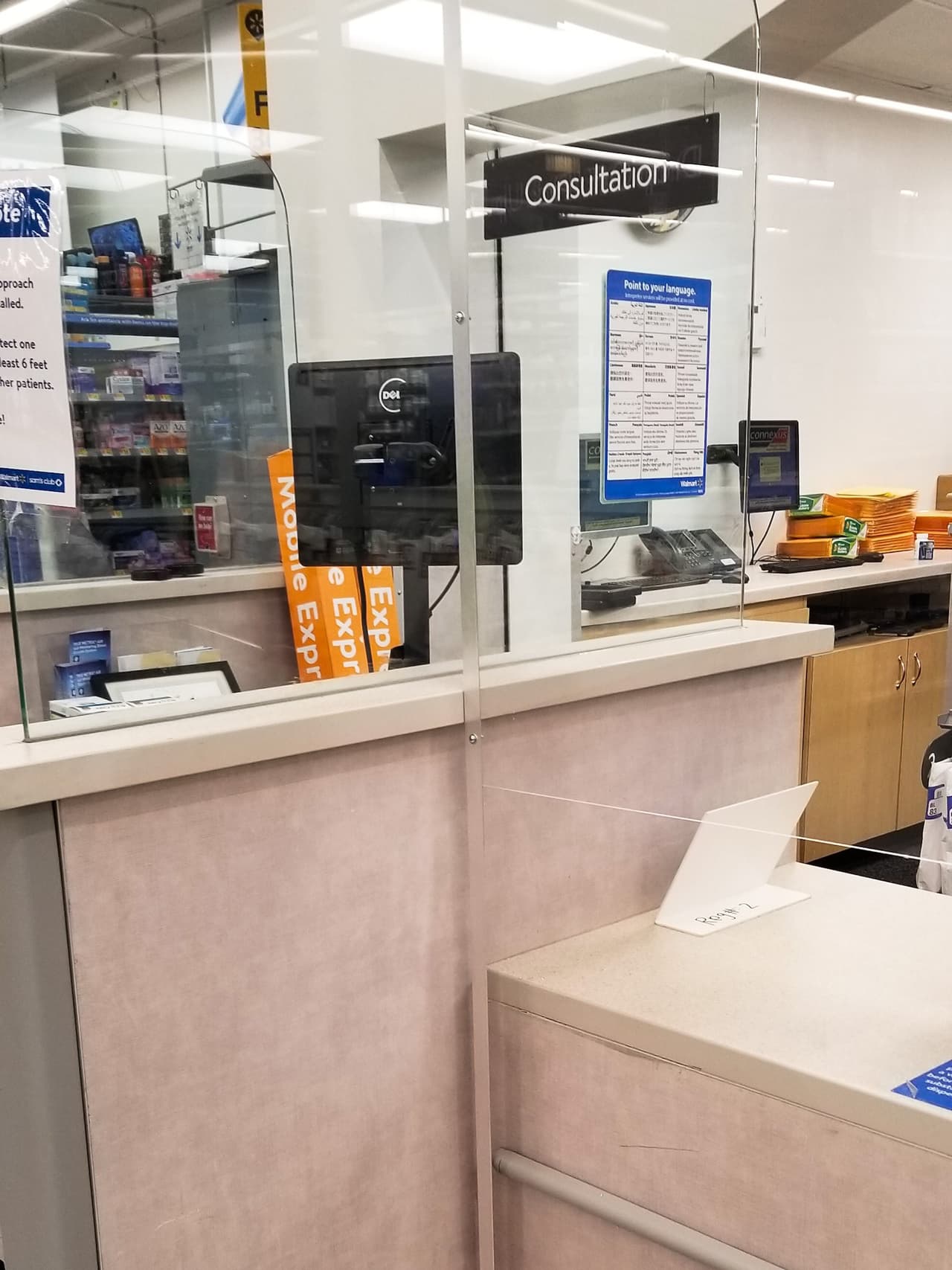 Se mantienen protocolos de limpieza y desinfección con la orientación de los Centros para el Control y Prevención de las Enfermedades (CDC) y el Director Médico de Walmart.