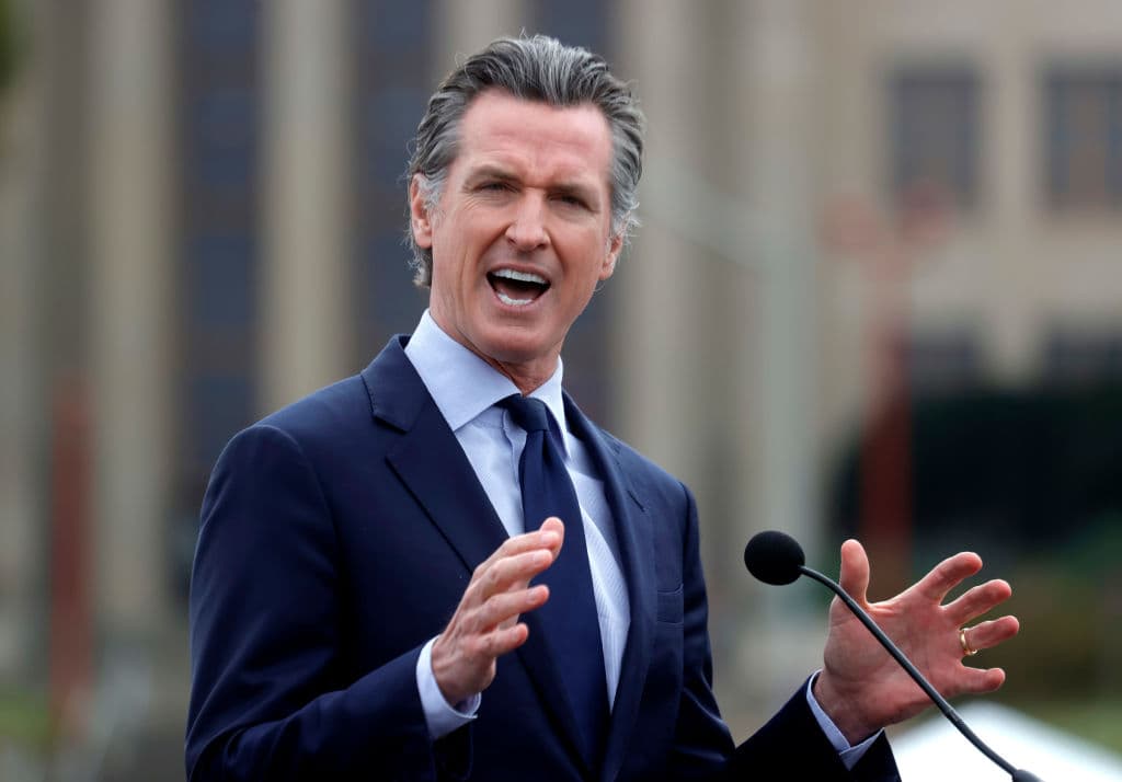 California planea normalizar actividades el 15 de junio si las hospitalizaciones por covid-19 permanecen estables