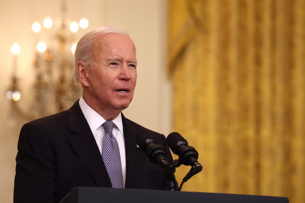 Biden presiona: da 90 días a los organismos de inteligencia para presentar un informe sobre el origen del covid-19