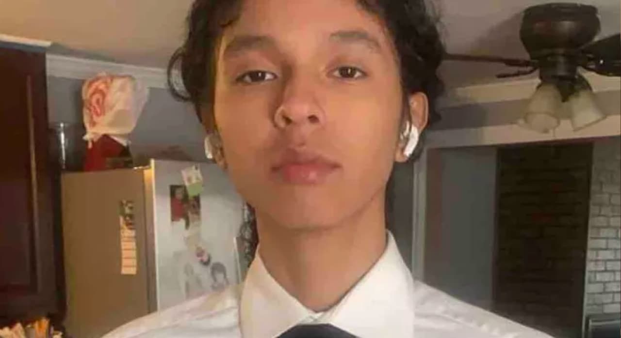 Matan a niño de 14 años hispano cuando caminaba en la cuadra de su casa