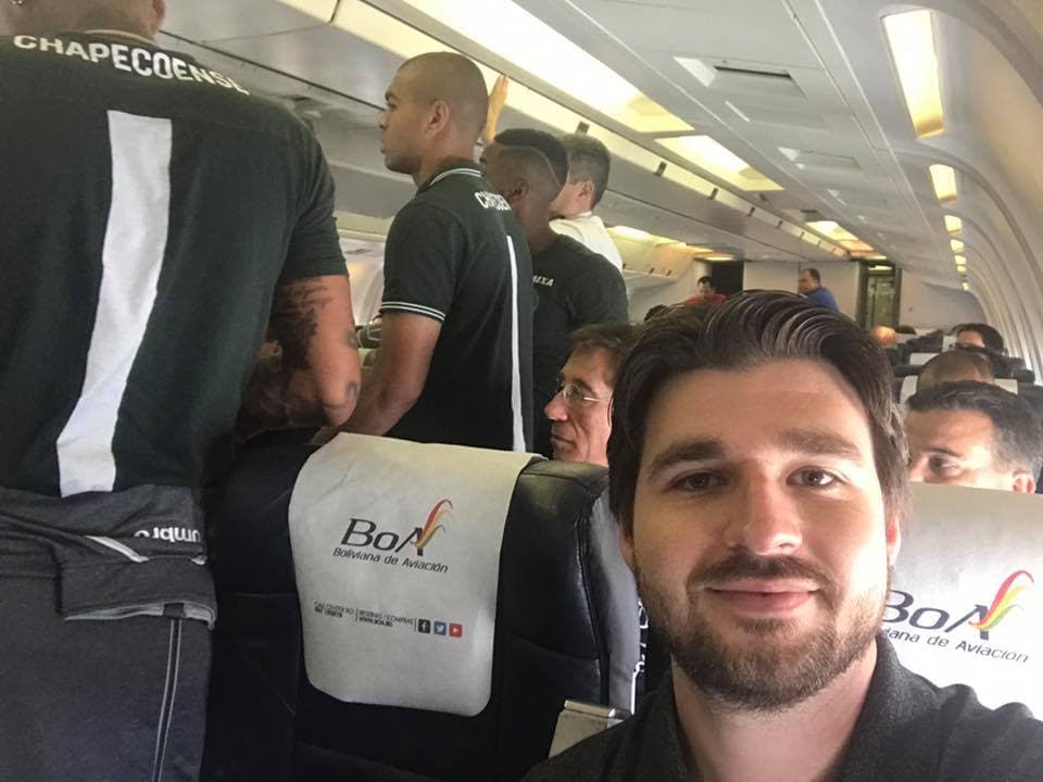 Tragedia del Chapecoense: así reportaron horas antes los periodistas a bordo del avión que se estrelló en Colombia