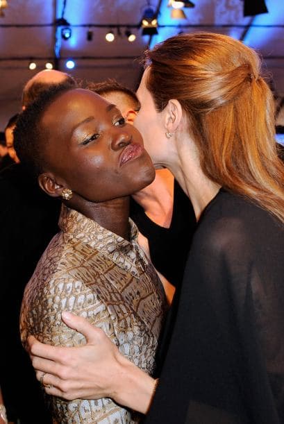 Con todo y besito. Mira aquí los videos más chismosos.