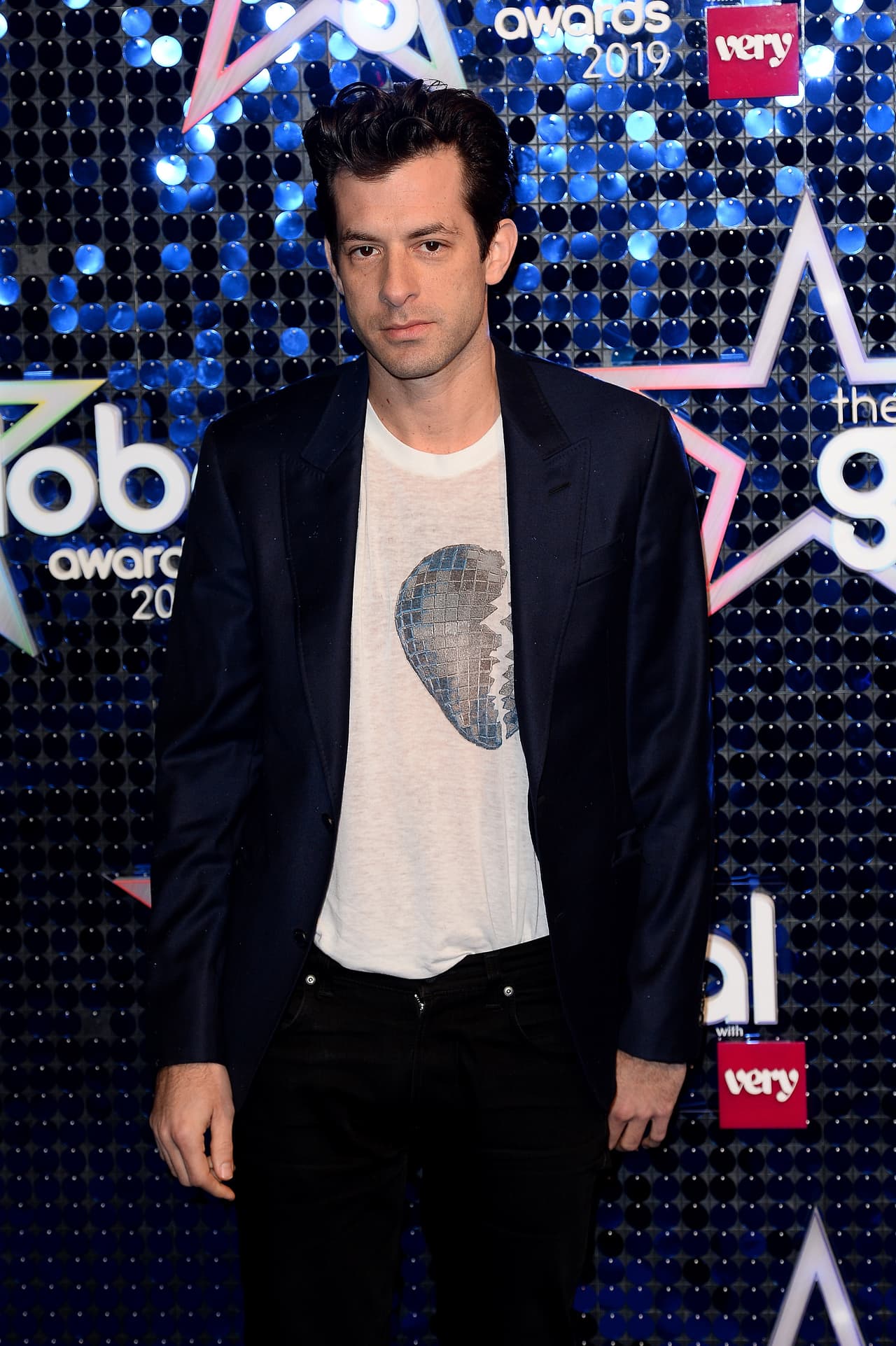 La declaración de Ronson sobre ser 'sapiosexual' se da luego de que el pasado mes de febrero confirmó a la revista del 
<b><a href="https://www.wsj.com/articles/mark-ronson-has-found-his-own-voice-11551103478" target="_blank">WSJ</a></b> que tenía un nuevo amor. De acuerdo con 
<b><a href="https://people.com/music/mark-ronson-says-he-identifies-as-sapiosexual/" target="_blank">People</a></b>, el músico sale con Rebecca Schwartz, ejecutiva de talentos del afamado show 'Saturday night live'.