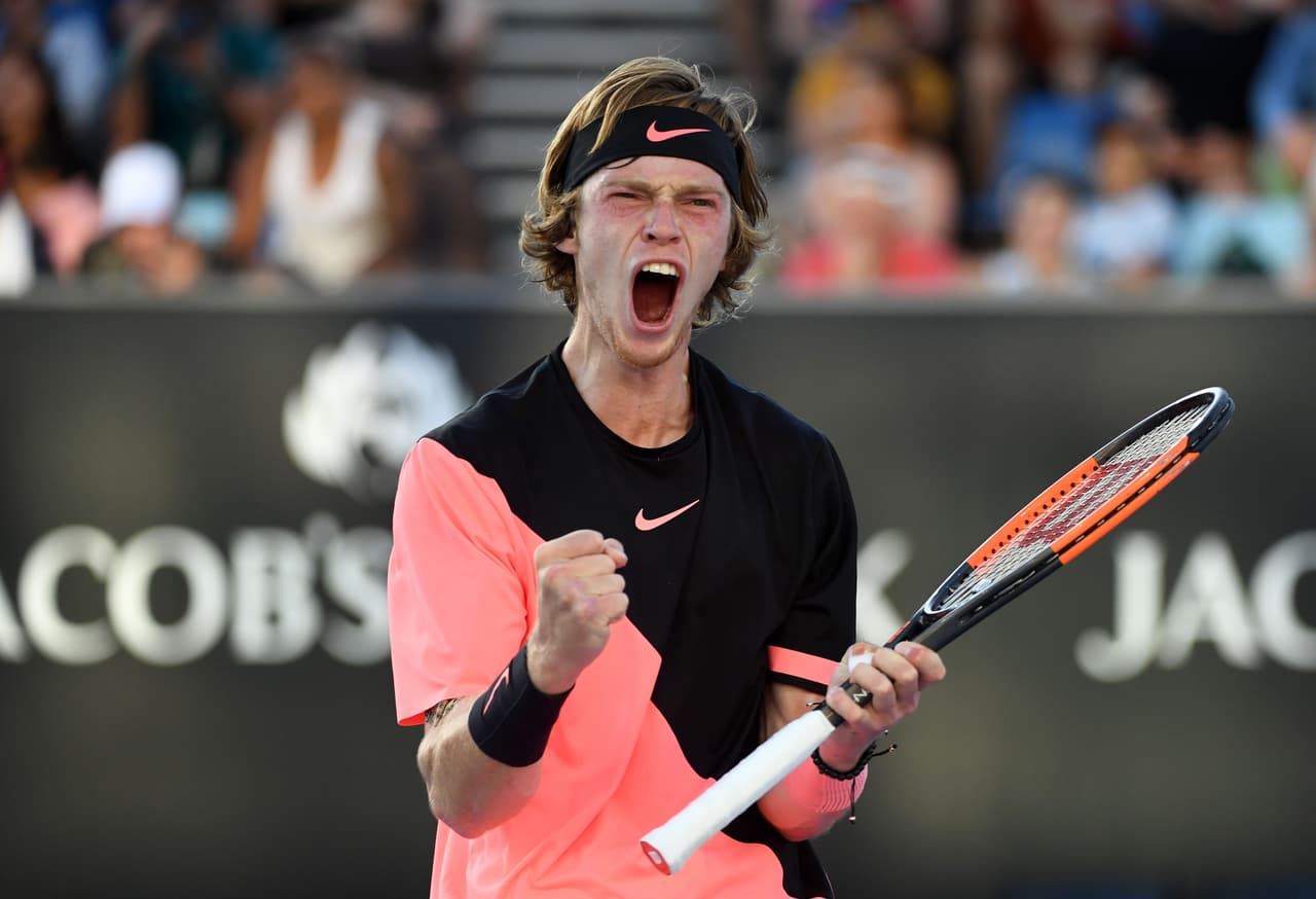 Andrey Rublev vivió también su extrema alegría luego de vencer 6-4, 7-6 (5), 6-4, 6-2 sl chipriota Marcos Baghdatis.