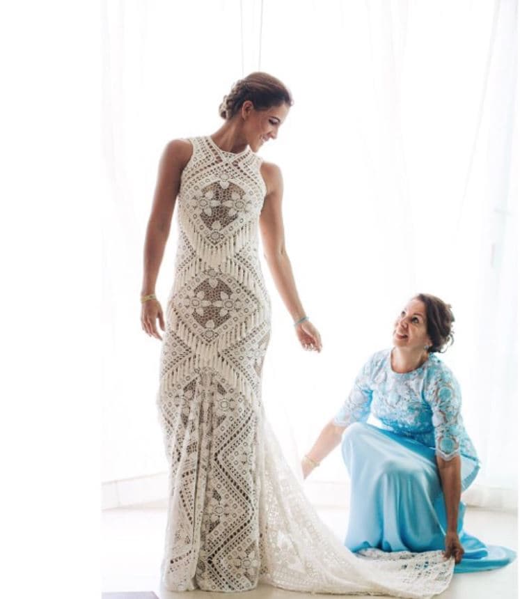 <b>Adianez Hernández</b> y 
<b>Rodrigo Cachero</b> eligieron el día 24 de febrero de 2018 para casarse, la novia lució un vestido del diseñador mexicano Ruben Brito.