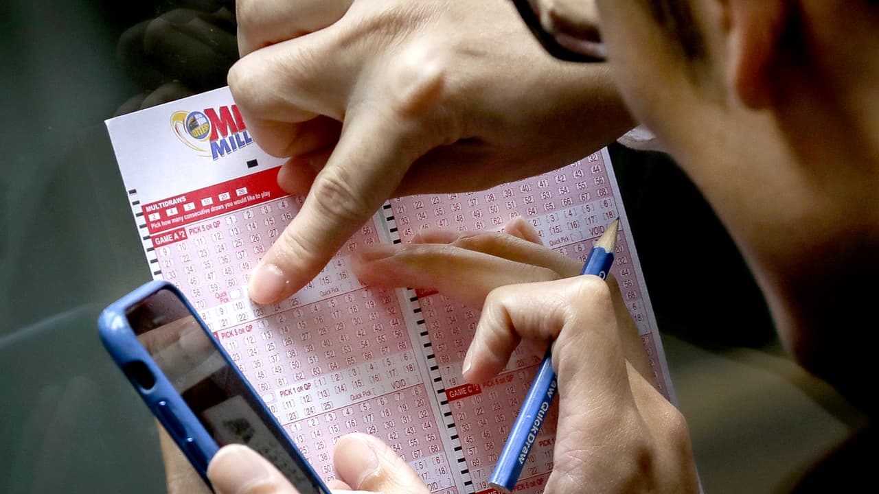Lotto Texas se juega eligiendo seis números del uno al 54.