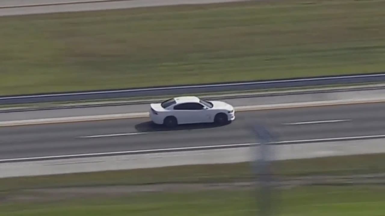 Tres sospechosos bajo custodia tras persecución policial en el suroeste de Miami-Dade  