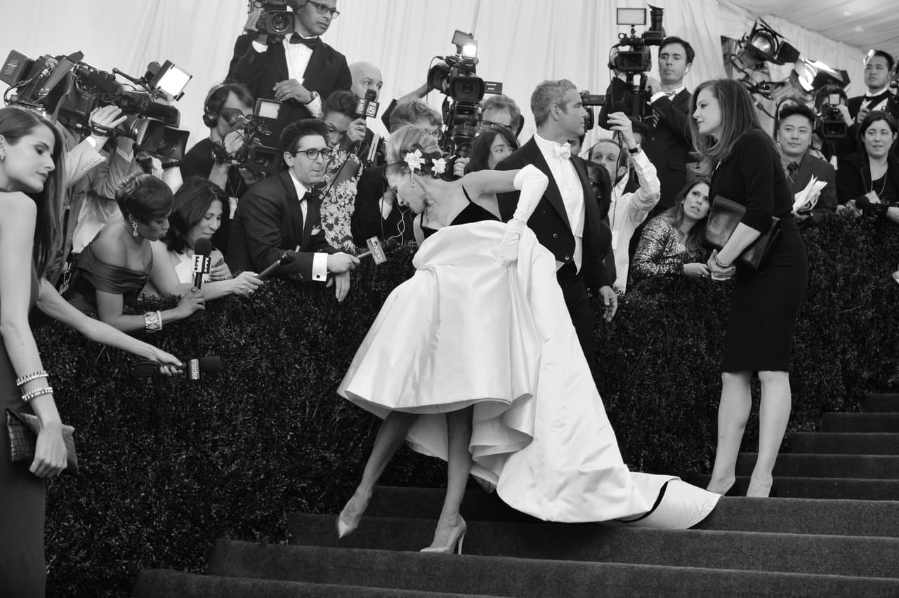 14 trucos que usan las mujeres 'petites' famosas para verse más altas