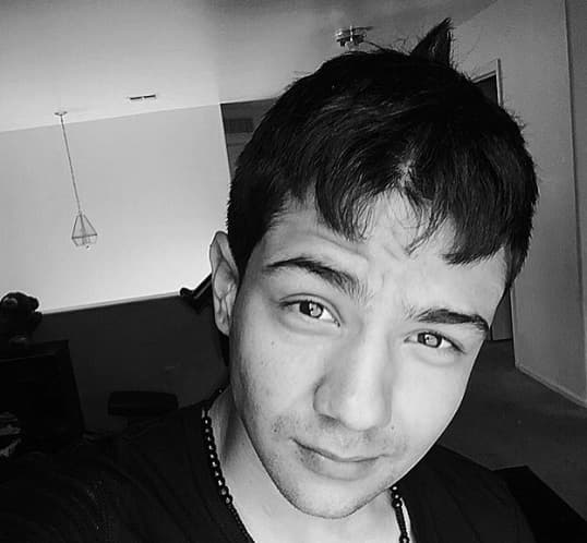 A veces realiza cambios de look casi radicales y nos muestra sus nuevos peinados.