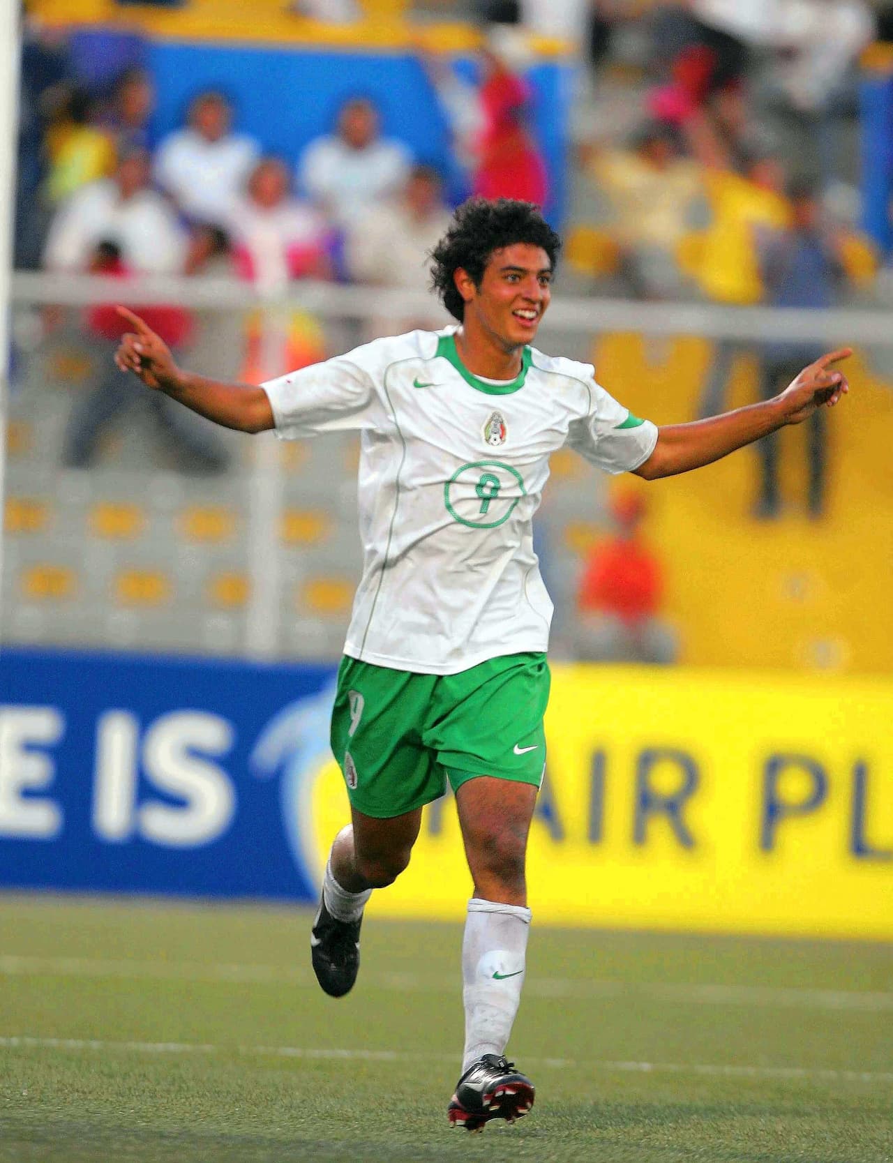 Carlos Vela - Delantero