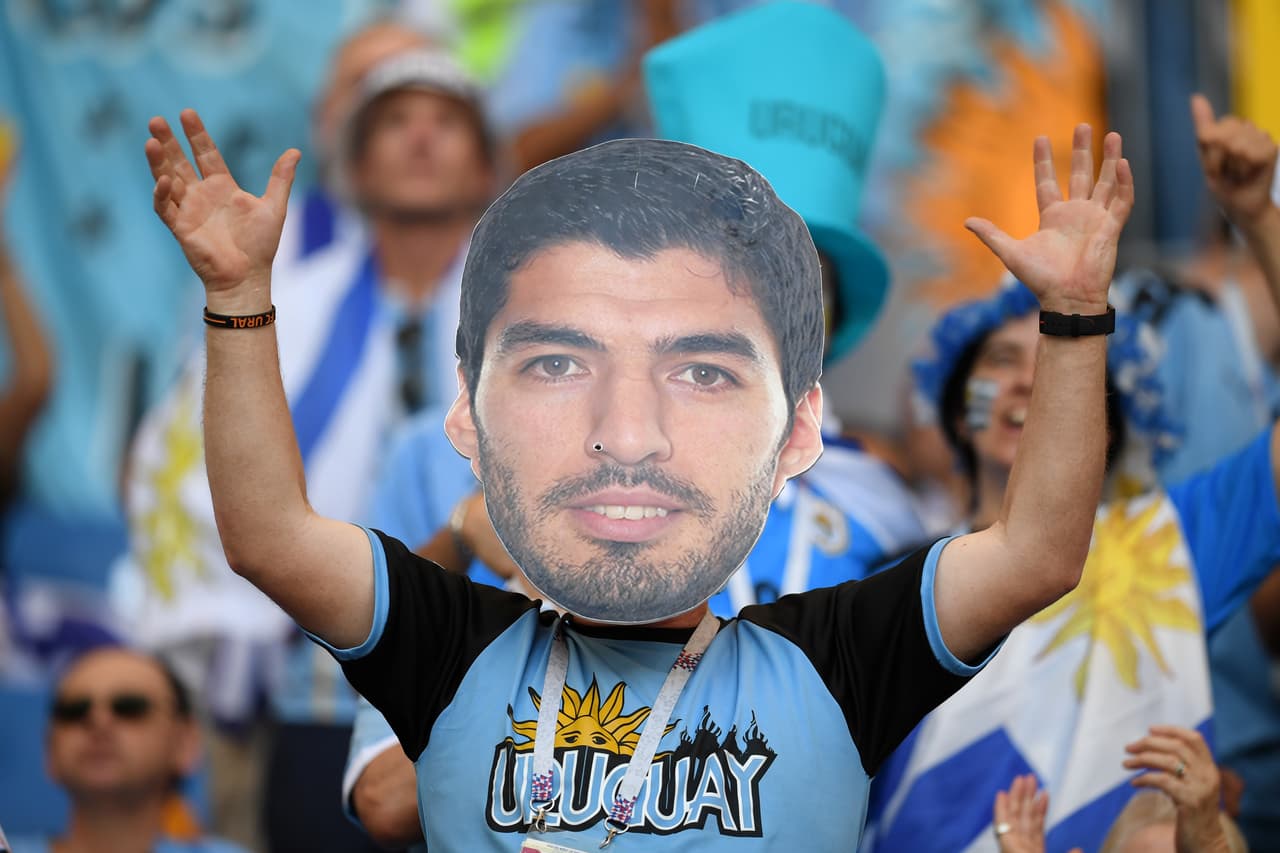 El colorido de los fanáticos en el partido de Uruguay contra Arabia Saudita fue protagonista en el segundo partido de ambos en el grupo A del Mundial de Rusia 2018.