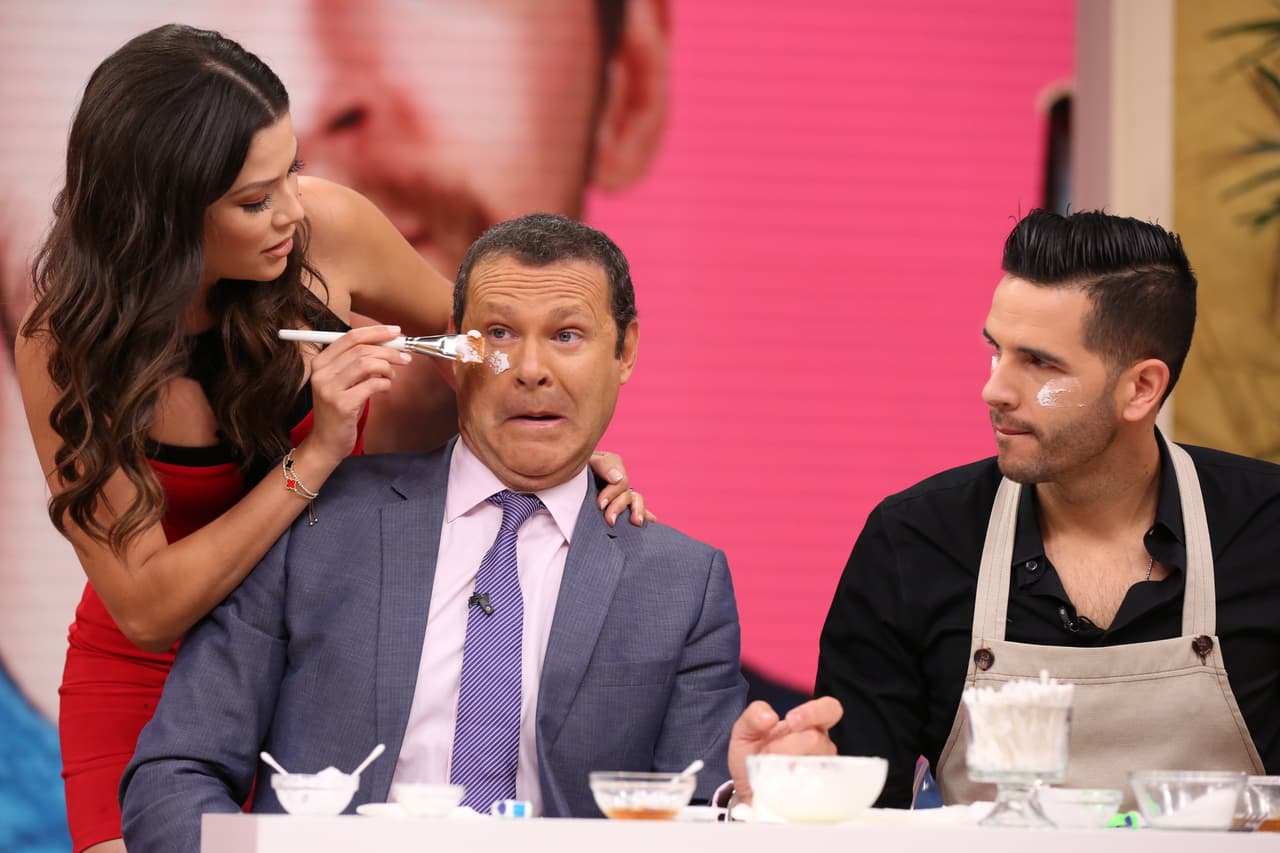 Ana ayudó a Alan a disminuir sus ojeras.