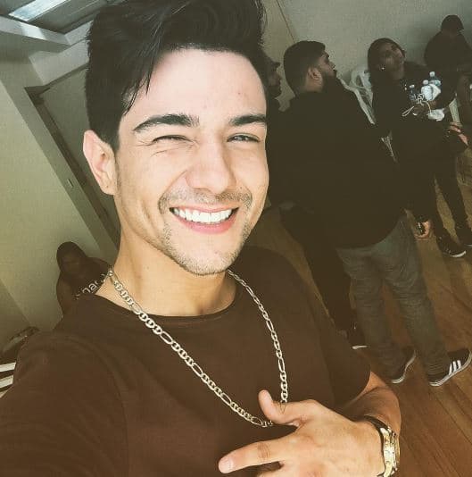 “Hay que dar para merecer”, es la frase que lo inspira.