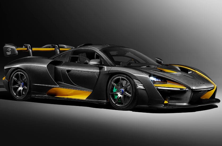 El McLaren rinde homenaje tributo al gran 
<b><a href="http://uni.vi/CIzp100EY9y" target="_blank">Ayrton Senna </a></b>con esta supercarro limitado a solo 500 unidades, las cuales fueron reservadas rápidamente después de su anuncio oficial.