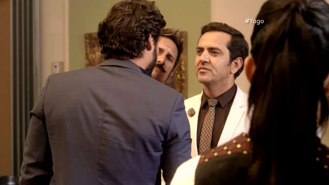 Con sus engaños y negocios chuecos logra construir un emporio de hoteles y casinos.