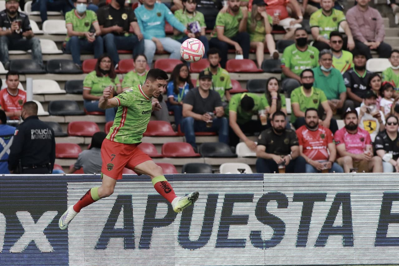 Un gol de Alan Medina al 57’ le permitió a FC Juárez rescatar el empate en casa ante el Atlético San Luis en duelo adelantado de la Jornada 16 del Apertura 2022. Previamente, Sabin Merino había adelantado a los visitantes por la vía de los 11 pasos al 22’.