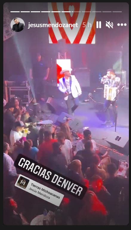 Por la noche, pudo llevar su concierto en Denver sin contratiempos. 
<br>