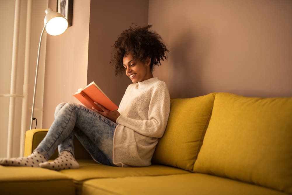 Te dedicarás a emprender metas a largo plazo, con visión de futuro con un gran impulso interior por todo lo psicológico, místico, literario y artístico.