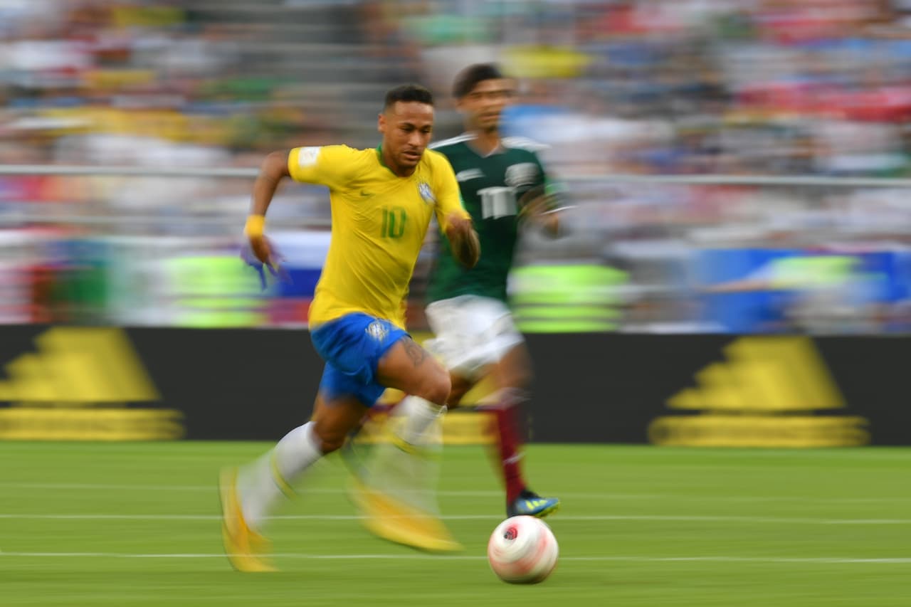 Con su anotación ante México, Neymar entra al Top Ten de goleadores de Brasil en Mundiales