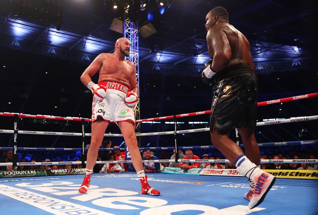 Tyson Fury noqueó de forma increíble a Dillian Whyte ante más de 94 mil fans en el Estadio de Wembley para retirarse invicto y dejar un legado inigualable en la división reina del boxeo.