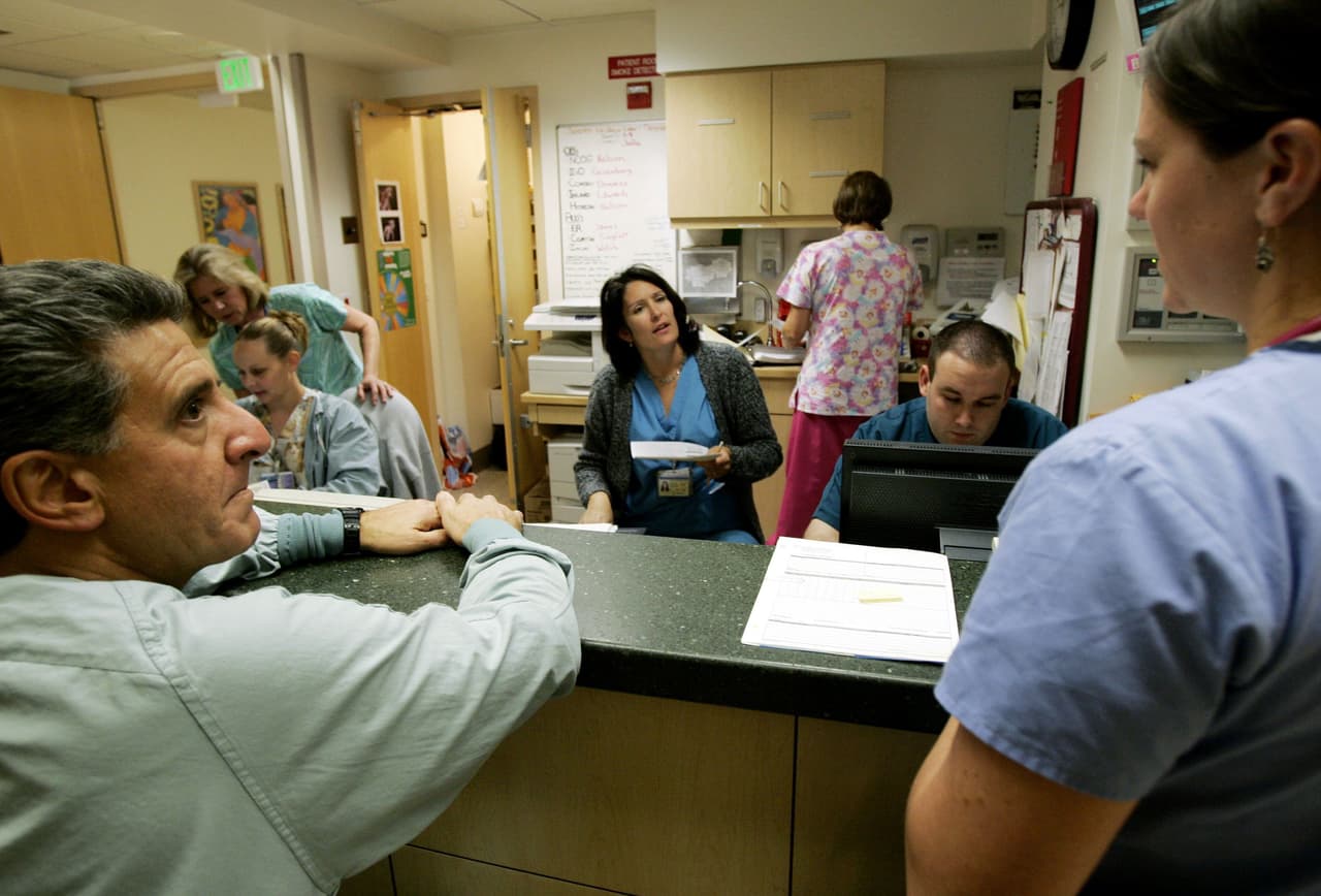 En el puesto 6 se encuentra el Hospital Scripps La Jolla, ubicado en 9888 Genesee Ave, La Jolla, CA 92037.
<br>
<br>−Puntaje: 86.3.
<br>−Número de camas: 434.
<br>−Especialidades: anestesiología, cardiología, dermatología, diabetes, gastroenterología, cirugía general y visceral, ginecología y obstetricia, neurología, oftalmología, otorrinolaringología, cuidados paliativos, pediatría, psiquiatría, oncología radioterápica, radiología, traumatología y urología.