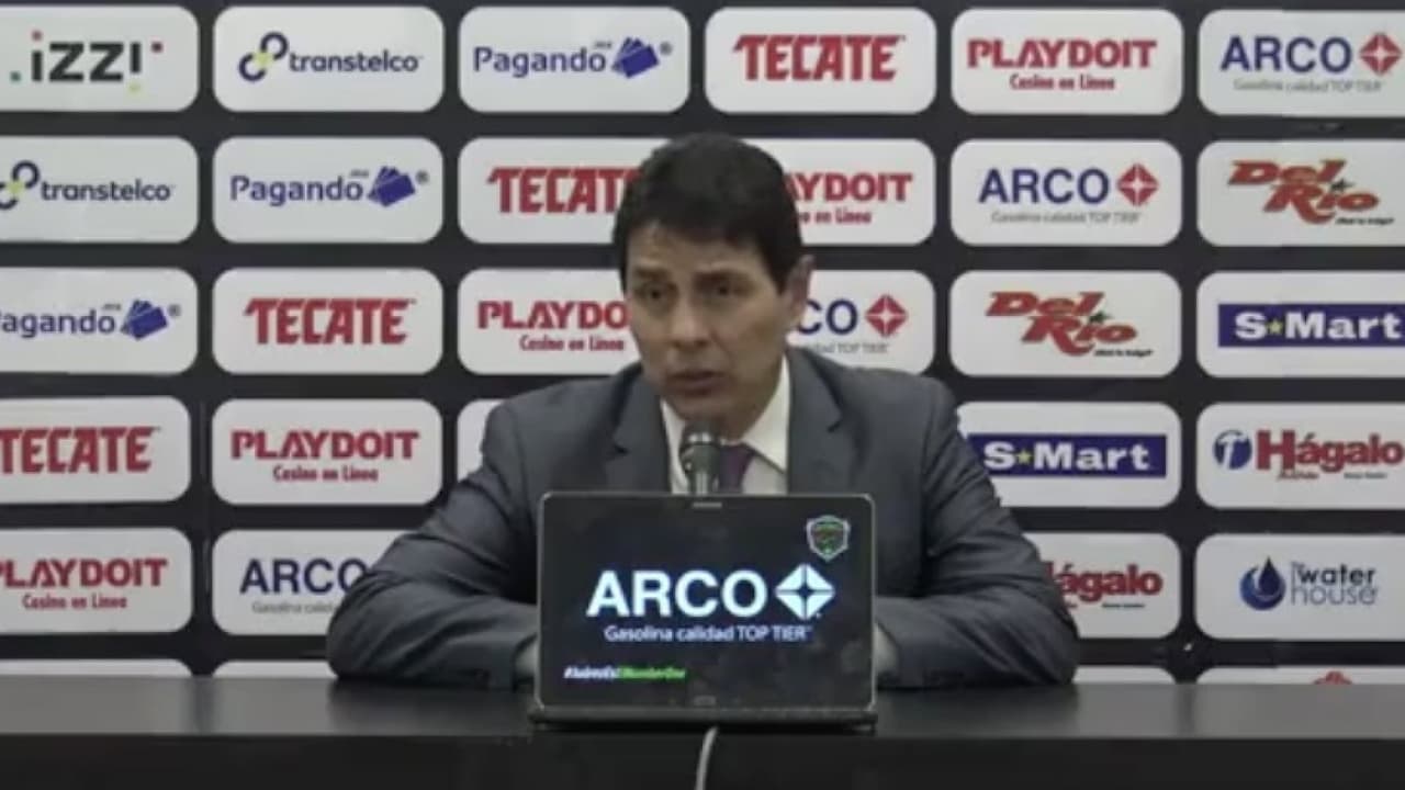 Reynoso asegura que Cruz Azul no depende de 'Cabecita' Rodríguez