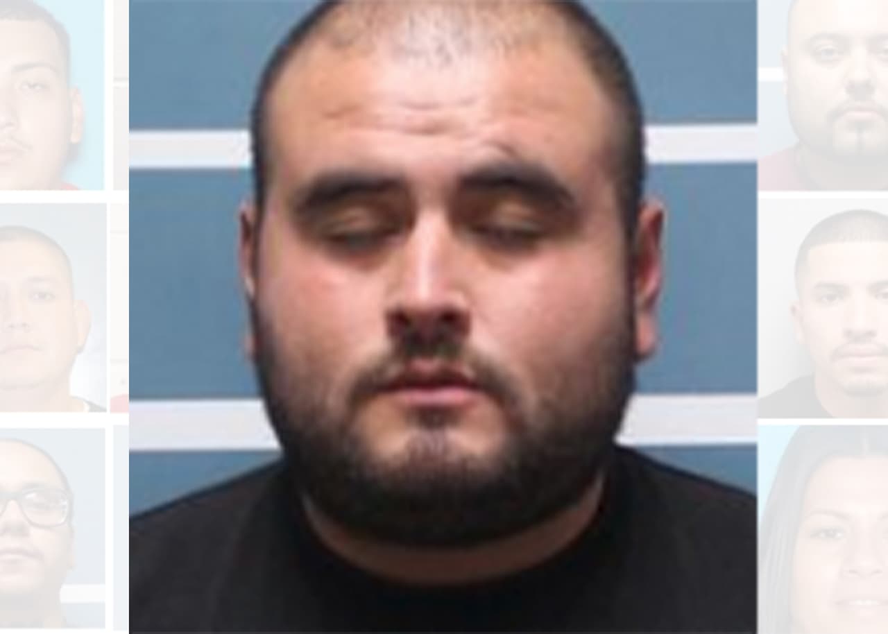 Miguel Reynoso, tiene 25 años y es oriundo de Cutler. Enfenta cargos por poseer arma de fuego y venta de drogas, además de pertenecer a una pandilla criminal.