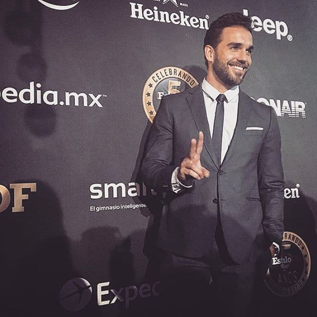 La boda es un plan que tienen pero que realizarán más adelante, afirmó el galán en entrevista con Despierta América.