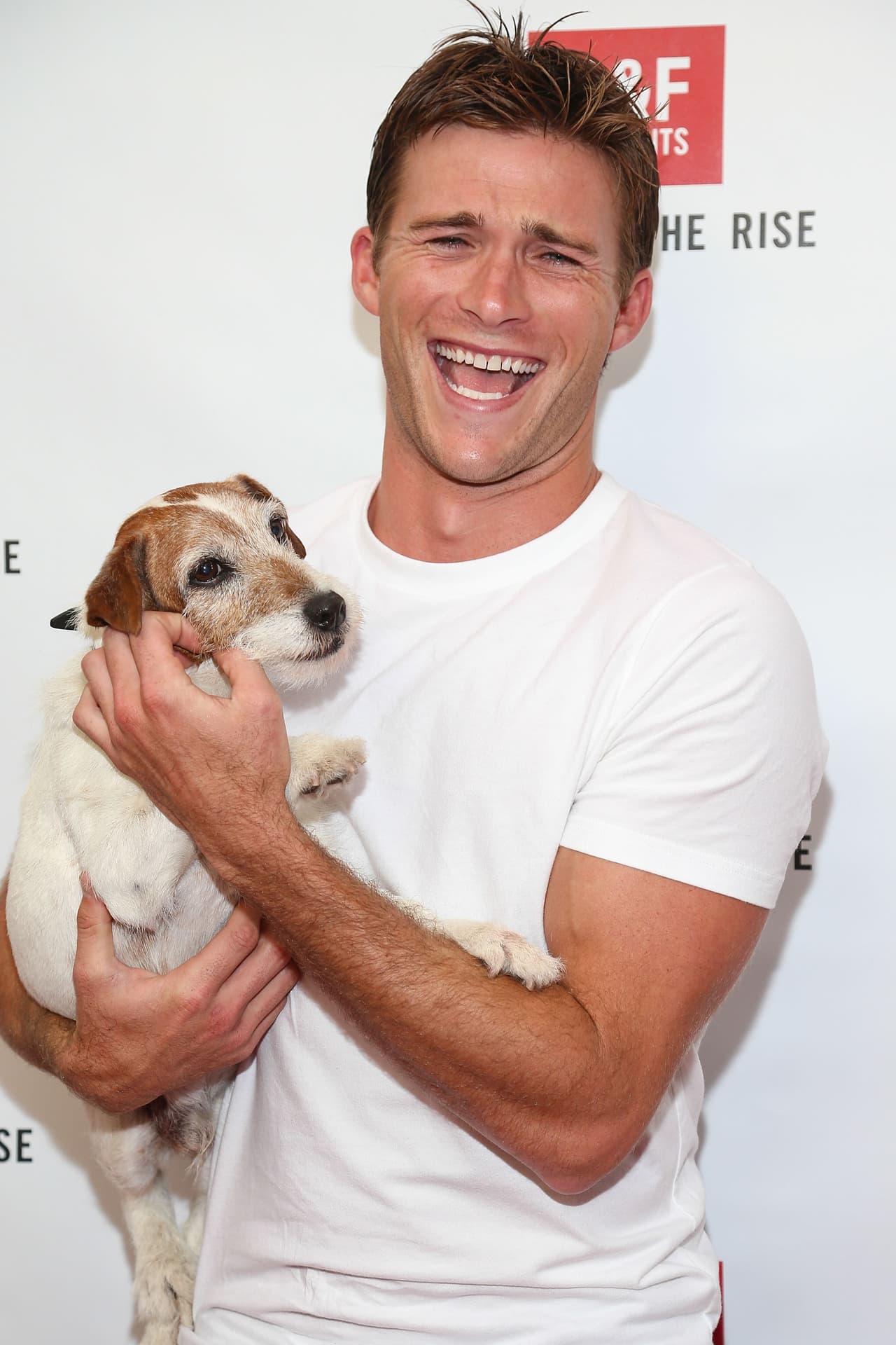 Uno de los eventos de Abercrombie & Fitch's fue de los últimos a los que acudió, al lado de Scott Eastwood.