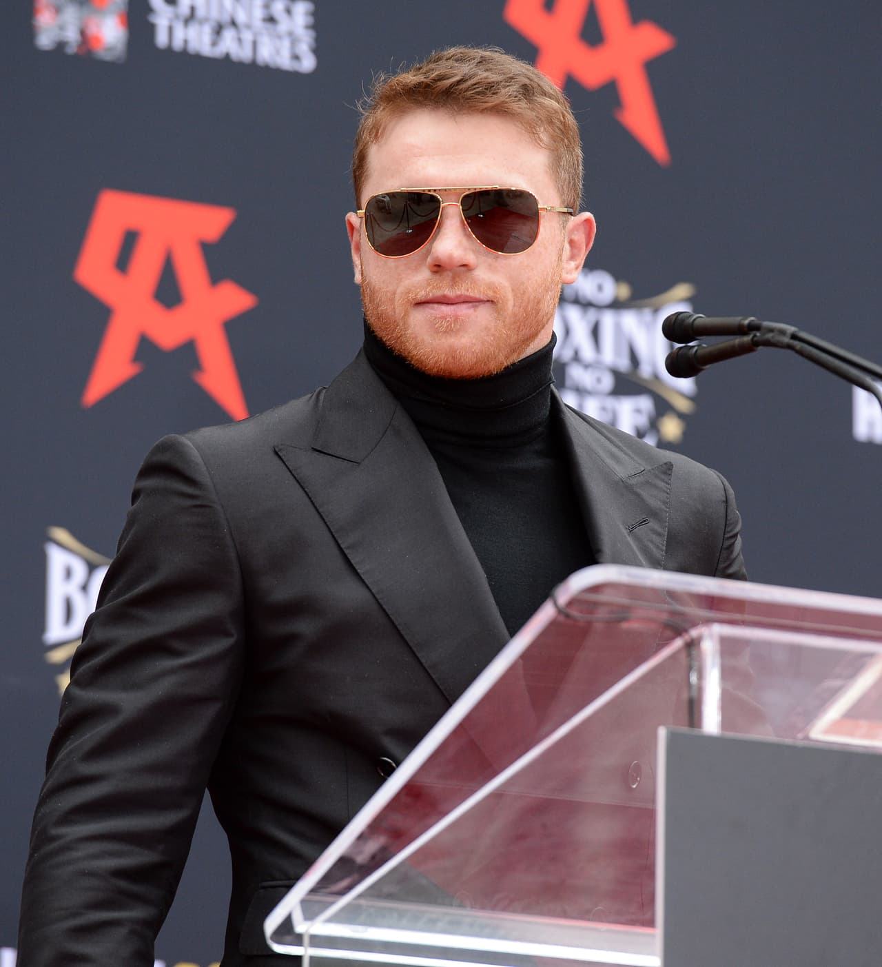 Actualmente, el 'Canelo' 
<b><a href="https://www.univision.com/famosos/asi-quedo-el-canelo-tras-ser-noqueado-a-besos-video" target="_blank">mantiene una relación sentimental </a></b>con la modelo Fernanda Gómez, 
<b><a href="https://www.univision.com/famosos/lujosa-vida-hijos-saul-canelo-alvarez-fotos" target="_blank">con quien procreó una hija</a></b>, María Fernanda, de 3 años. 
<br>