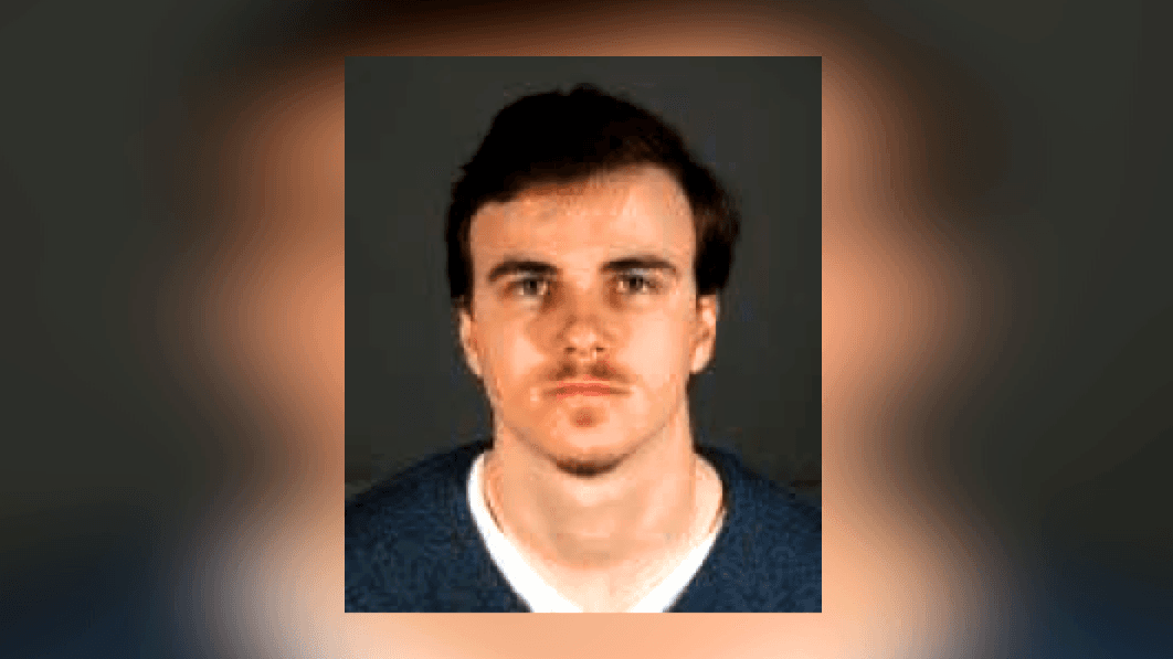 Arrestan a maestro de una escuela católica acusado de poseer pornografía infantil