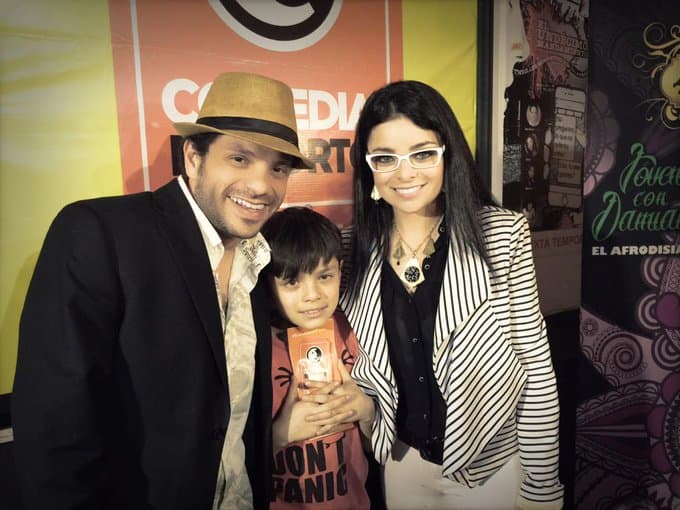 <a href="https://www.univision.com/temas/Violeta-Isfel" target="_blank">Violeta Isfel</a> y Archie Balardi se conocieron en 2014 en el programa 'El gran chapuzón', fue hasta 2016 que iniciaron su romance y en enero de 2017 él le entregó el anillo de compromiso. Pero tres meses después, la actriz finalizó la relación.