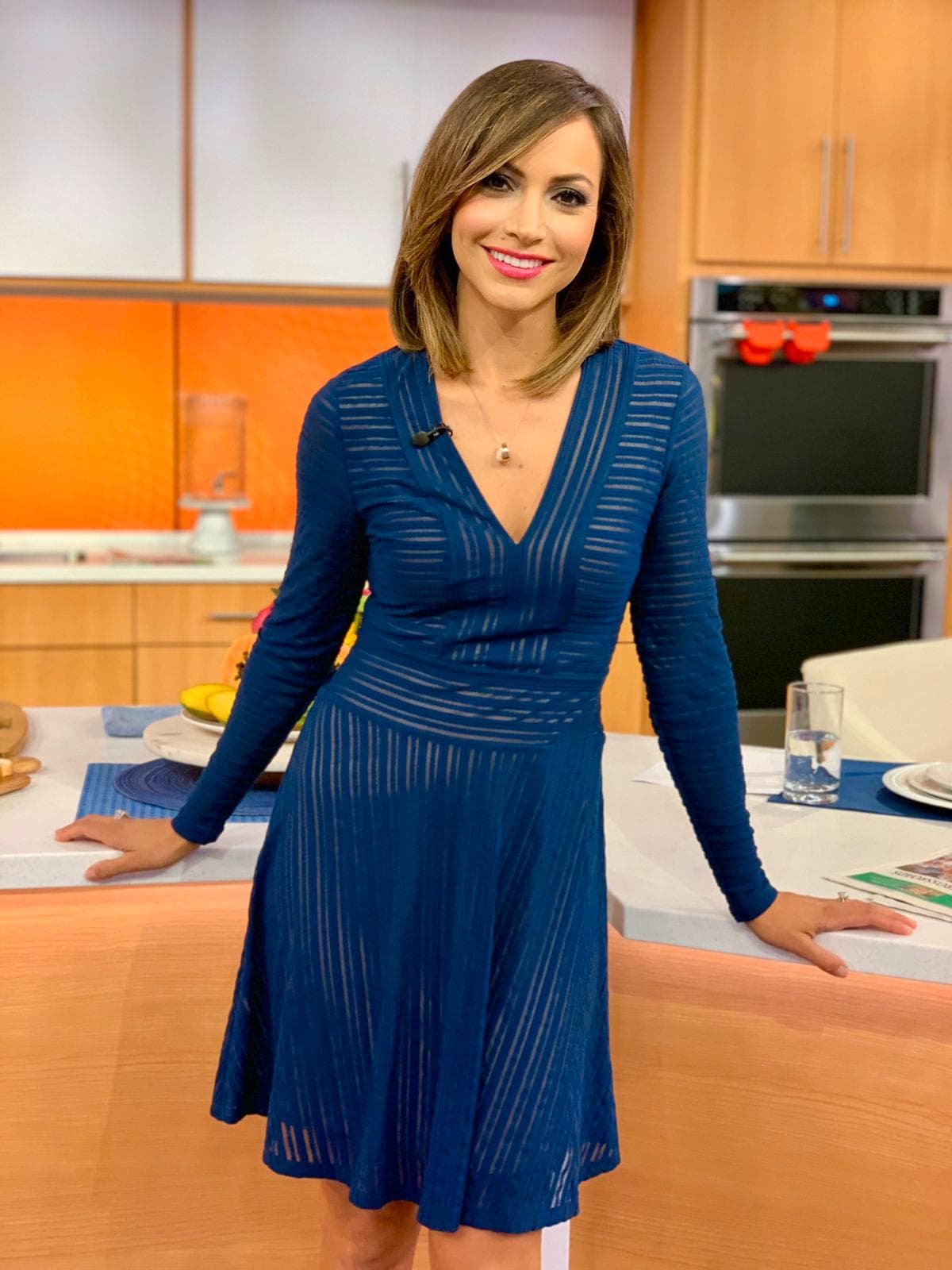 Al integrarse de nuevo al show, notamos que llegó con el cabello más largo a como estamos acostumbrados a verla.