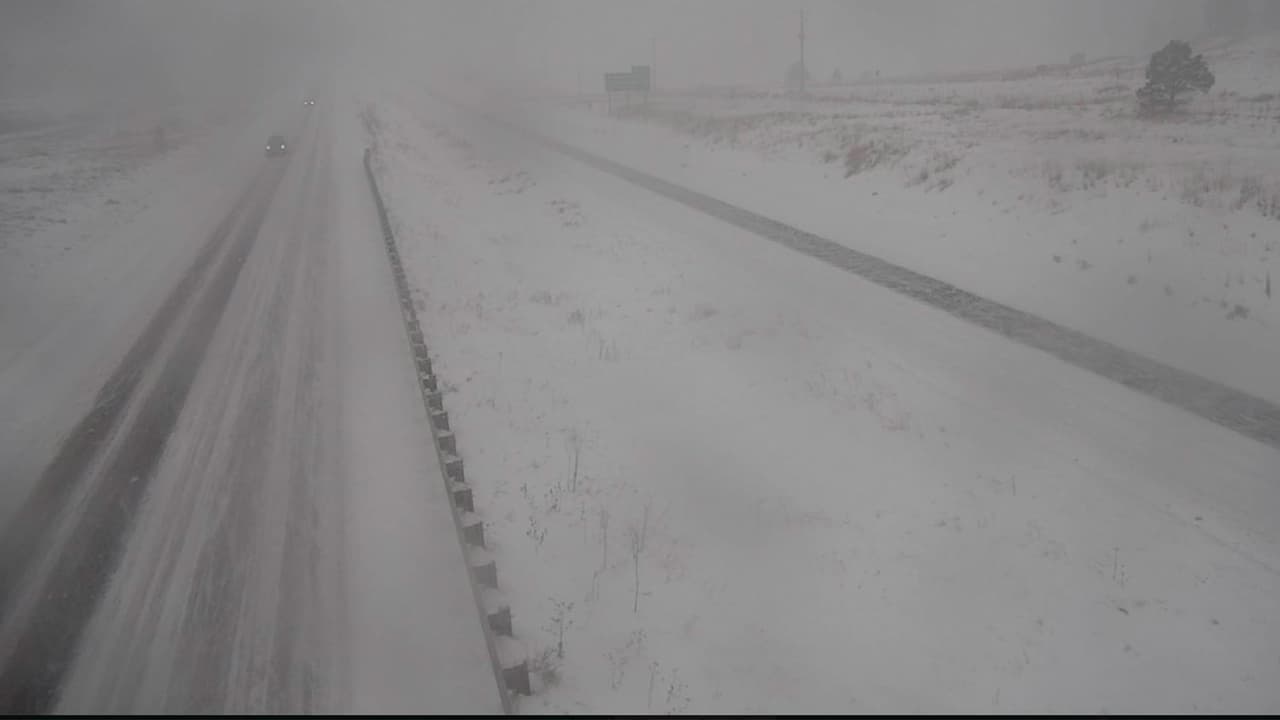 Una advertencia de tormenta de nieve se mantuvo vigente hasta las 10:45 a.m. MST para partes de los condados de Yavapai y Coconino, lo que incluye ciudades como Flagstaff, Kachina Village, Doney Park, Bellemont, Munds Park y Winona.