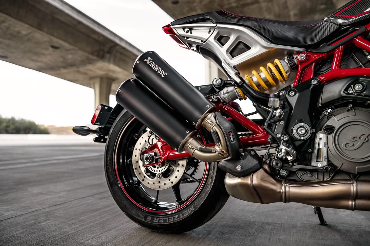 Indian FTR R Carbon 2022