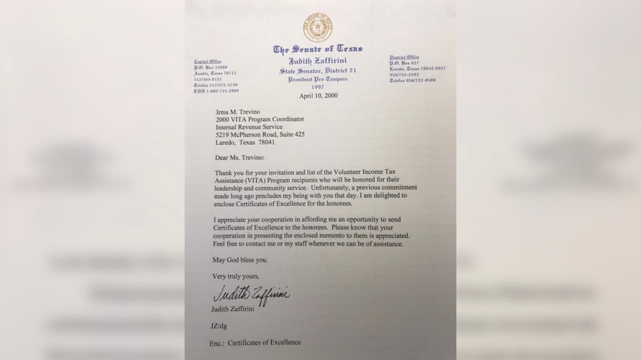 Treviño manifiesta su agradecimiento a un sinnúmero de personas entre ellos a funcionarios cómo Henry Cuellar y Judith Zafirini por el apoyo que dieron a voluntarios del programa VITA.