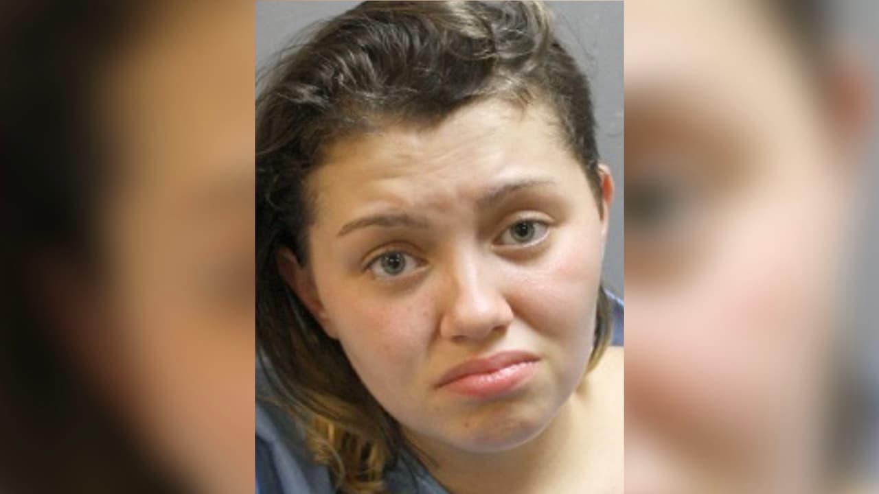 Policía de Houston busca a una mujer que habría abusado y lesionado a un niño