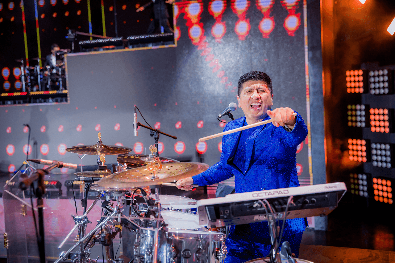 Desde el renombrado merenguero Eddy Herrera, pasando por el colombiano Mike Bahía, el bóricua Guaynaa, con quienes estrenaron una canción nueva que estará en plataformas la última semana de abril, hasta el aclamado Fonseca