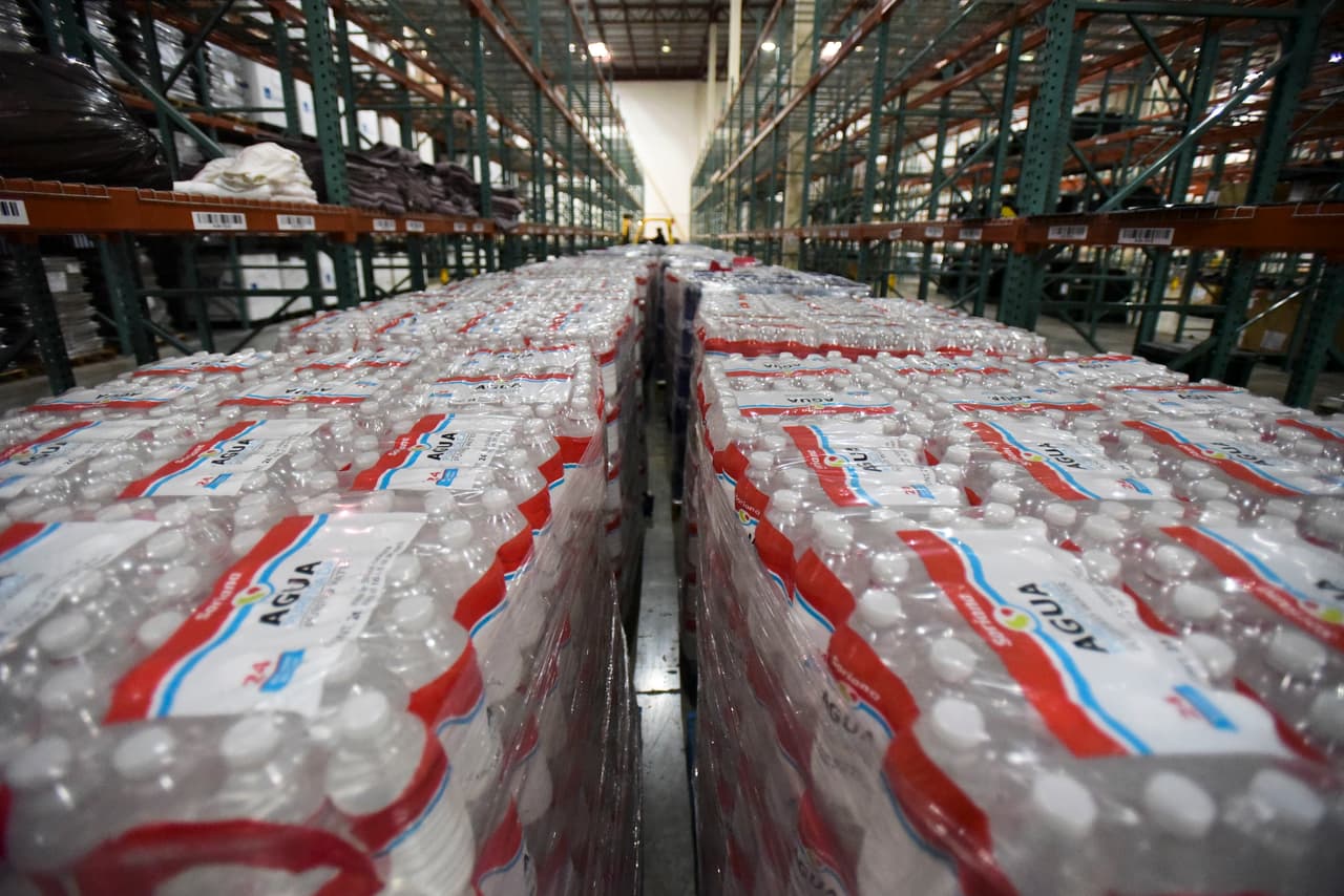 El gobierno de Trump se niega a levantar las restricciones marítimas en Puerto Rico pese a la crisis