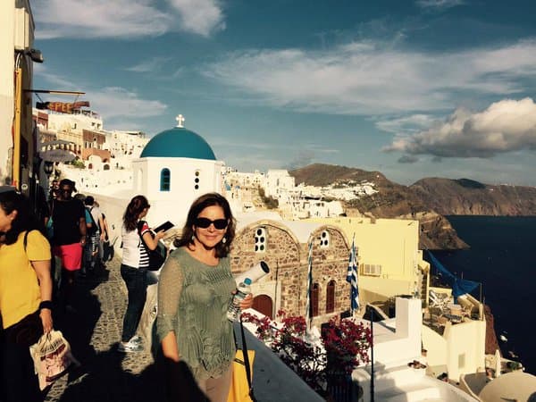 Mientras tanto, Ana Bertha disfruta de la vida paseando y conociendo nuevos lugares.