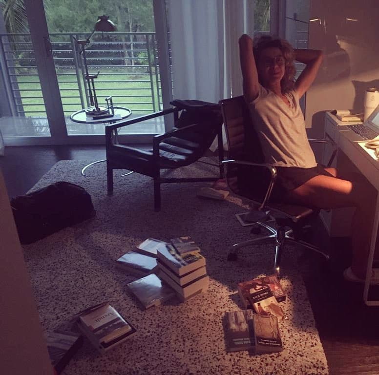 "Sigamos gritando, mujeres, si eso ayuda a desarmarlo", concluyó.