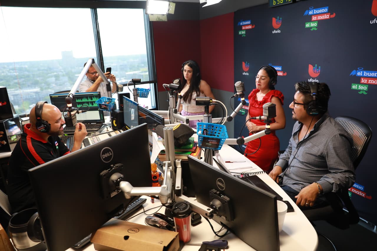 Pues
<b>Mafer</b> es una chica que sabe de deportes, es una bella persona tanto por dentro como por fuera.