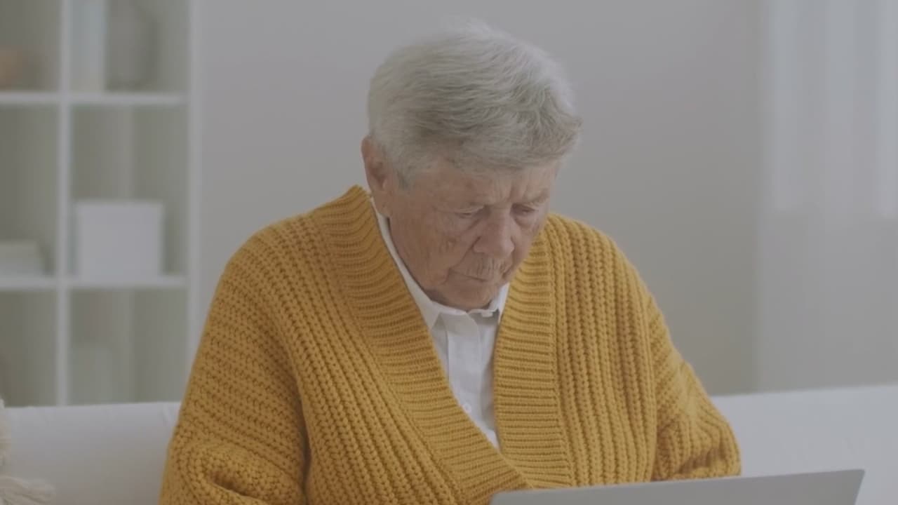 Aumentan fraudes navideños contra adultos mayores en Georgia: recomendaciones para evitar ser víctima