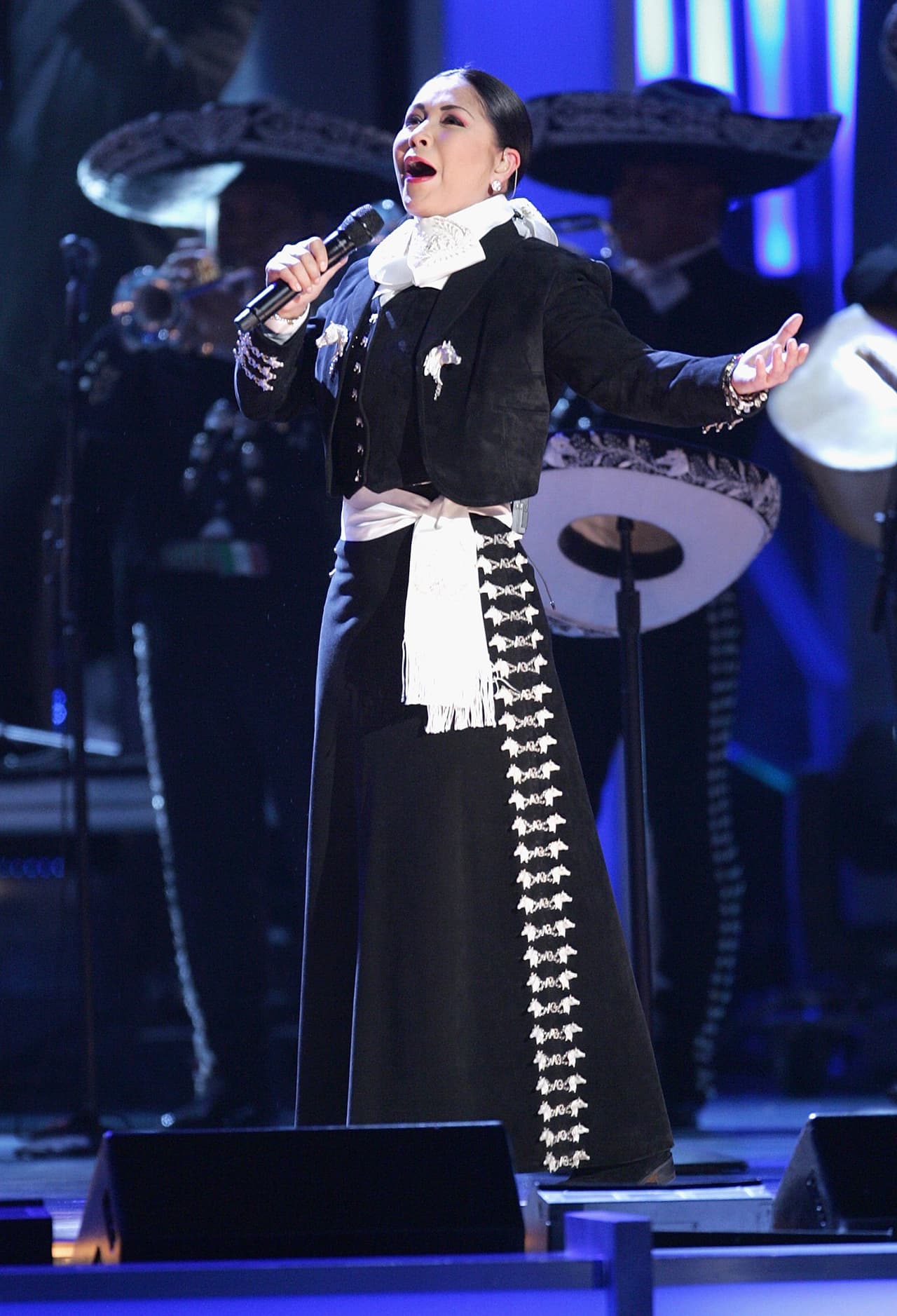 Ana Gabriel también está en la lista de los mejores discos latinos de género pop, según Billboard.