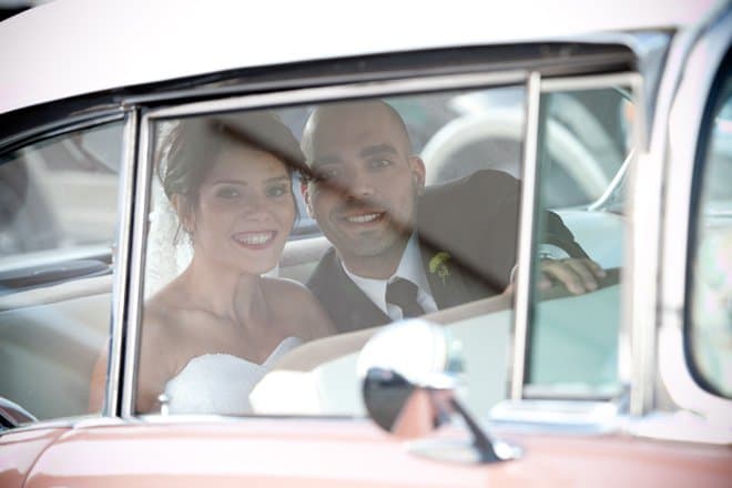 En 2010, la cantante puertorriqueña Kany García se casó con el baterista de su banda, Carlos Padial, con quien llevaba siete años de noviazgo. Sin embargo, el matrimonio sólo duró dos años.