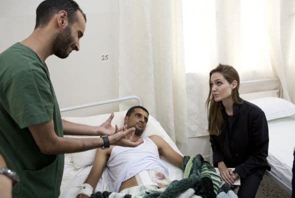 En octubre del mismo año visitó Libia.